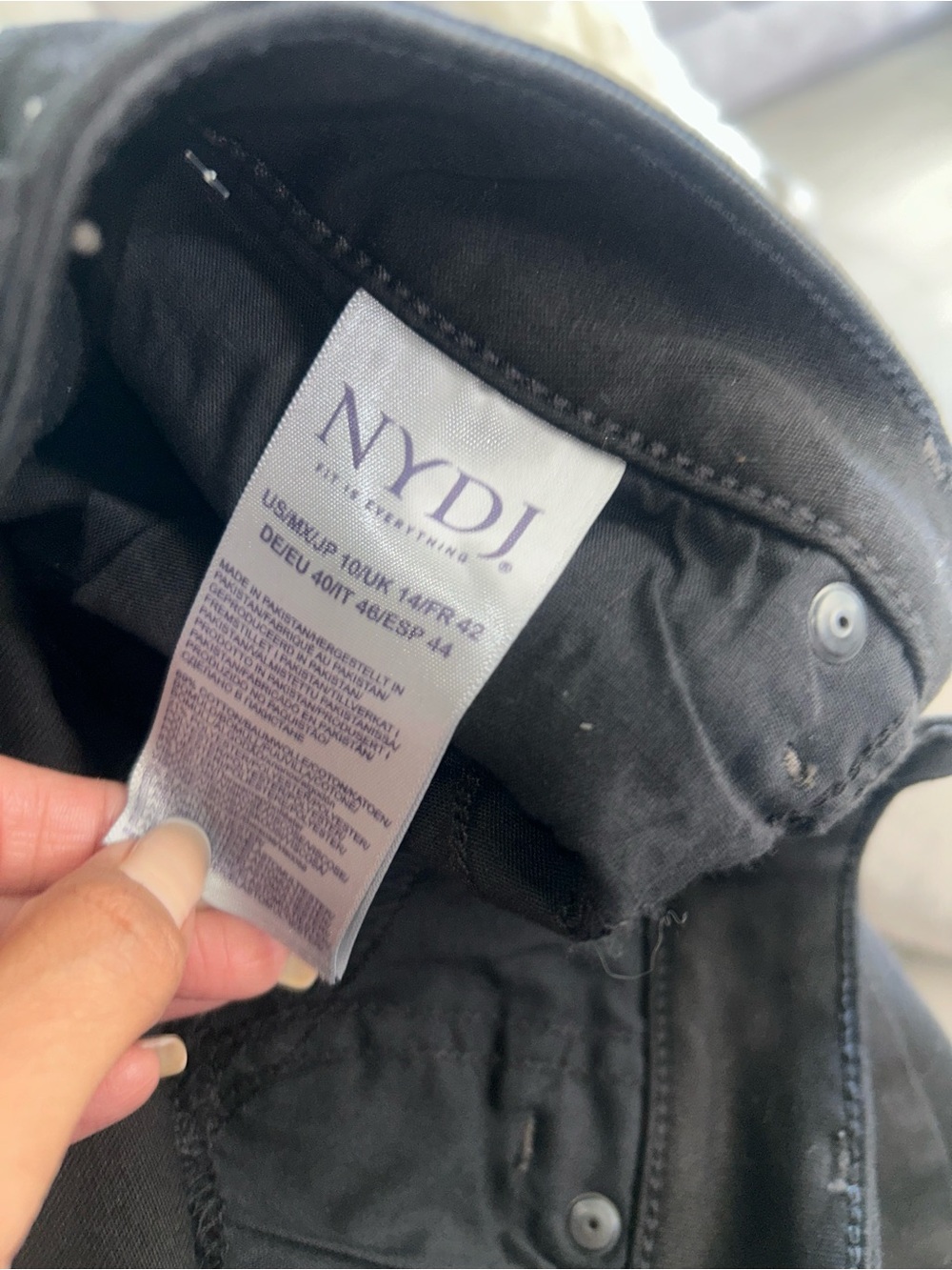 NEW NYDJ Marilyn Straight Jeans Black Size 10 - Picture 5 of 7